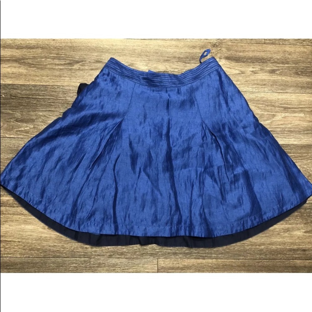 Anthropologie Mauve Shinny Blue skirt w pockets